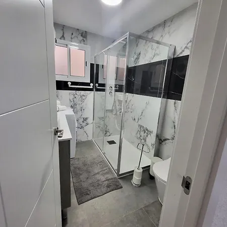 2 Bedrooms Flat + Balcony + Parking At Canteras Apartment Las Palmas de Gran Canaria