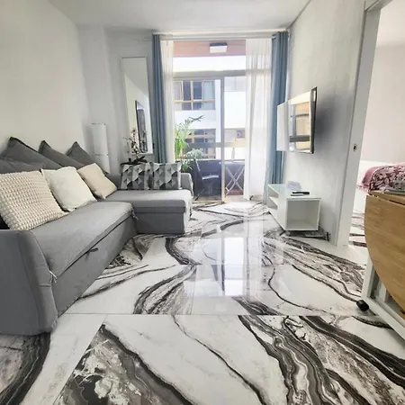 2 Bedrooms Flat + Balcony + Parking At Canteras Apartment Las Palmas de Gran Canaria